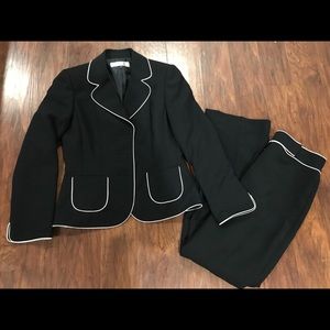 Navy Tahari Pant Suit